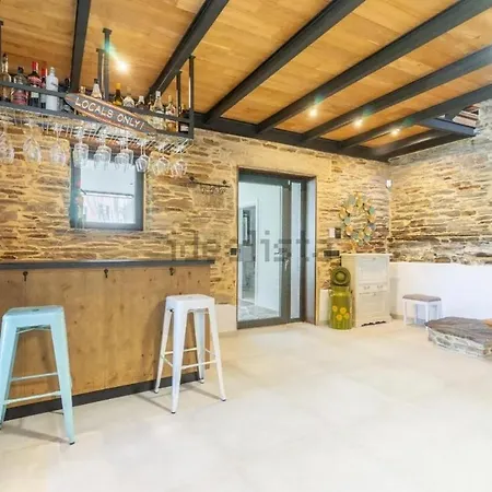 Holiday home Sashas House
