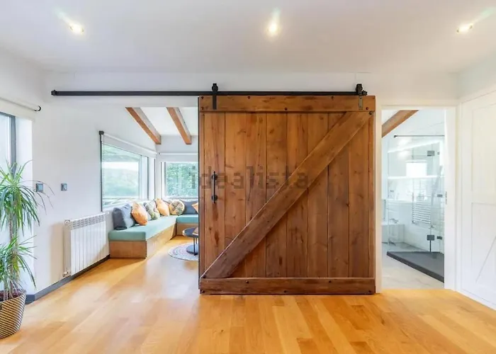 Holiday home Sashas House